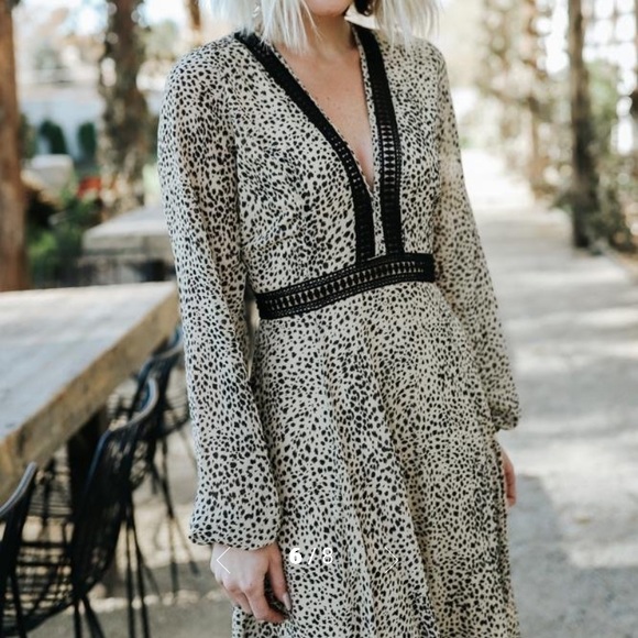 Patterned Maxi Dress - Picture 4 of 5